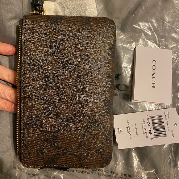 NWT Double Corner Zip Wristlet In Signature Canvas - Picture 2 of 8